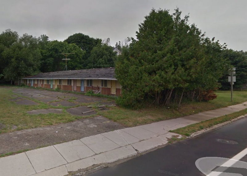 Riviera Motel - Street View (newer photo)